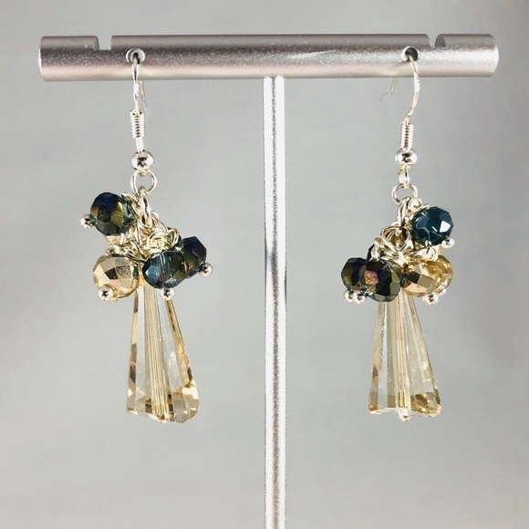 𝅺- Sterling Silver Earrings Champagne Genuine Crystal Handmade in the USA - Picture 6 of 9